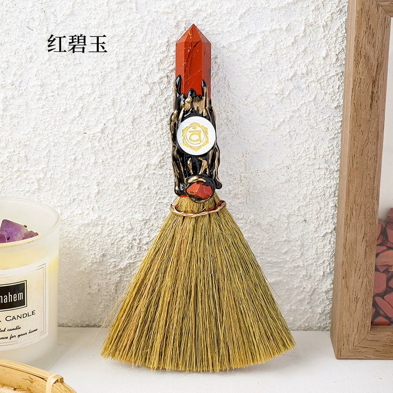 Crystal pillar broom