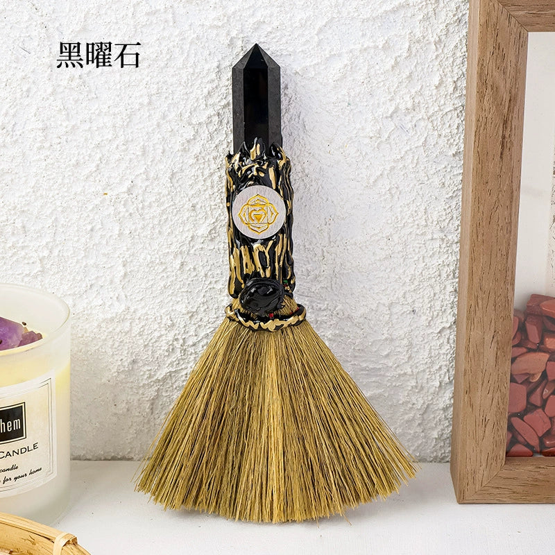 Crystal pillar broom