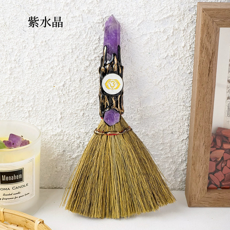 Crystal pillar broom